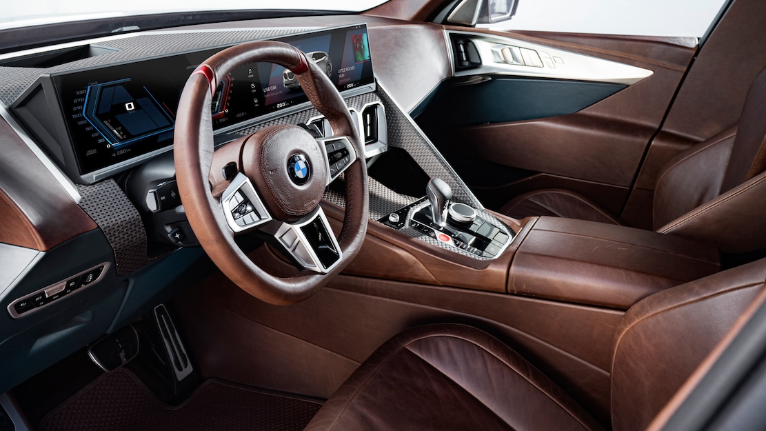 كشف الغطاء عن سيارة BMW XM الجديدة كليا